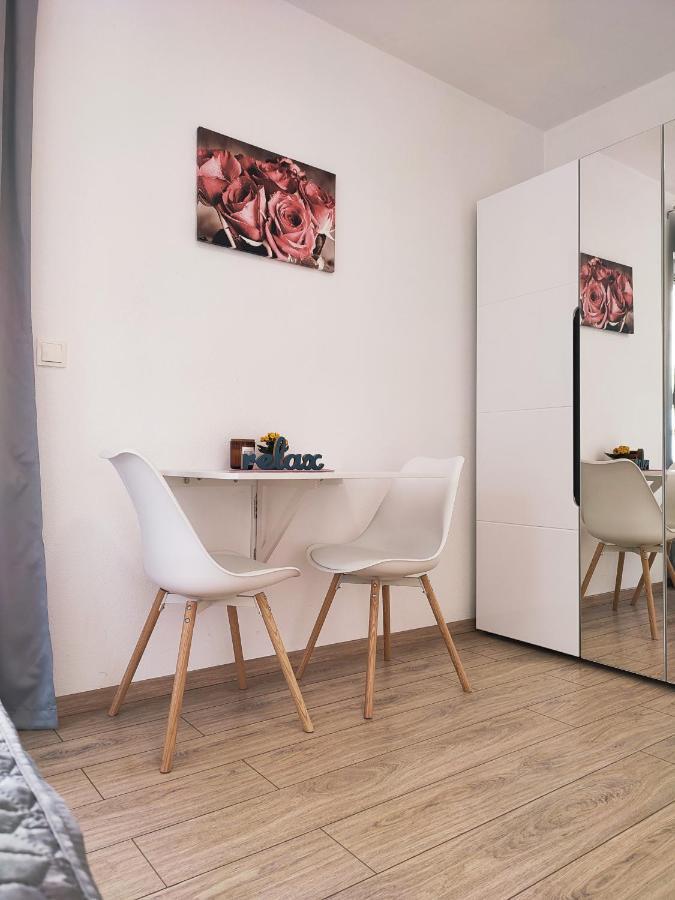 Apartmani Josipa 巴什卡沃达 外观 照片