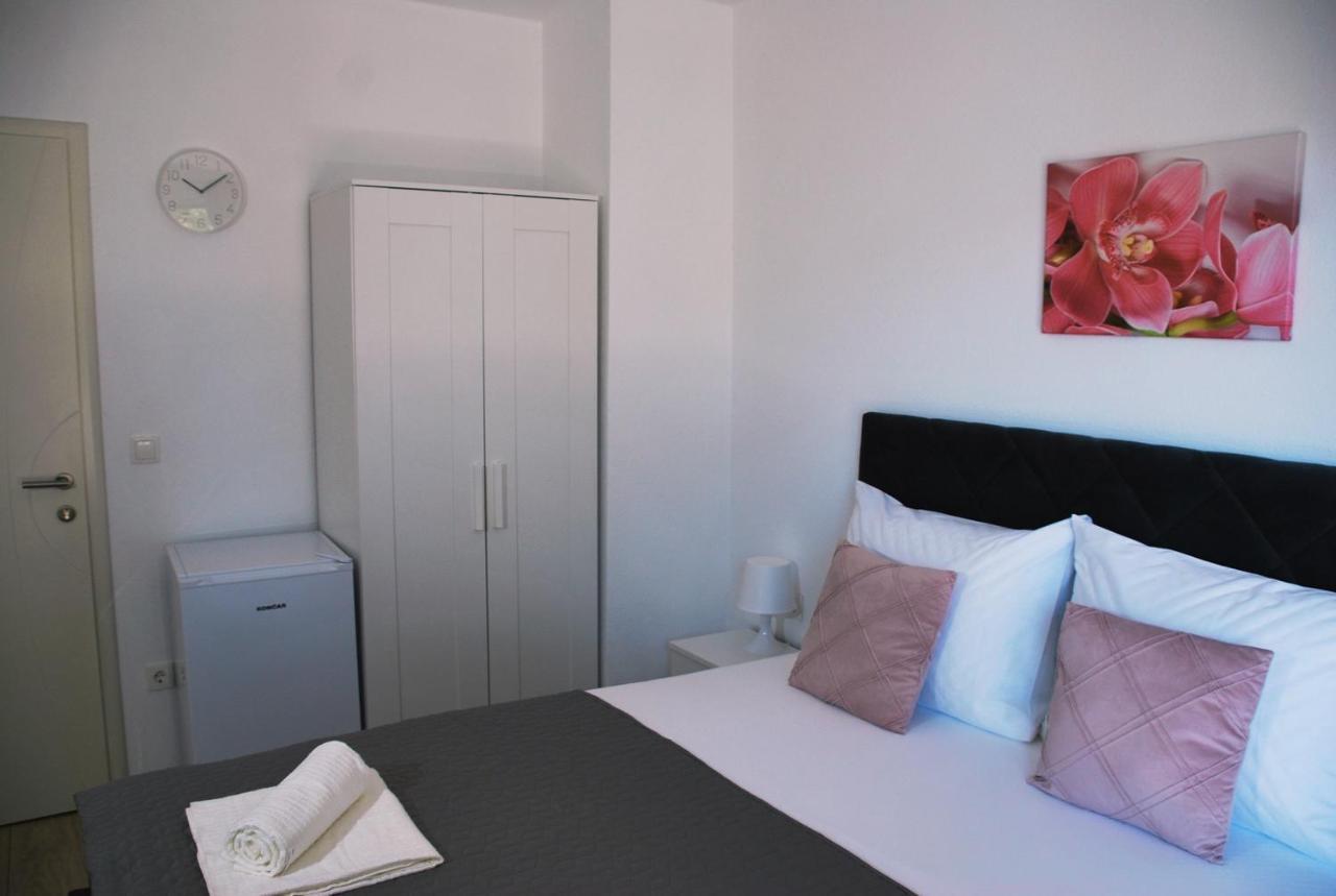 Apartmani Josipa 巴什卡沃达 外观 照片