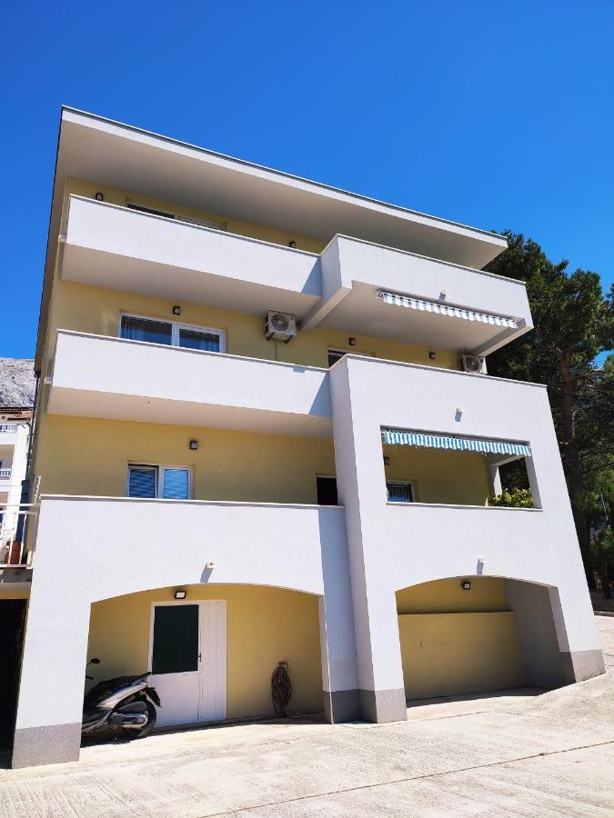 Apartmani Josipa 巴什卡沃达 外观 照片